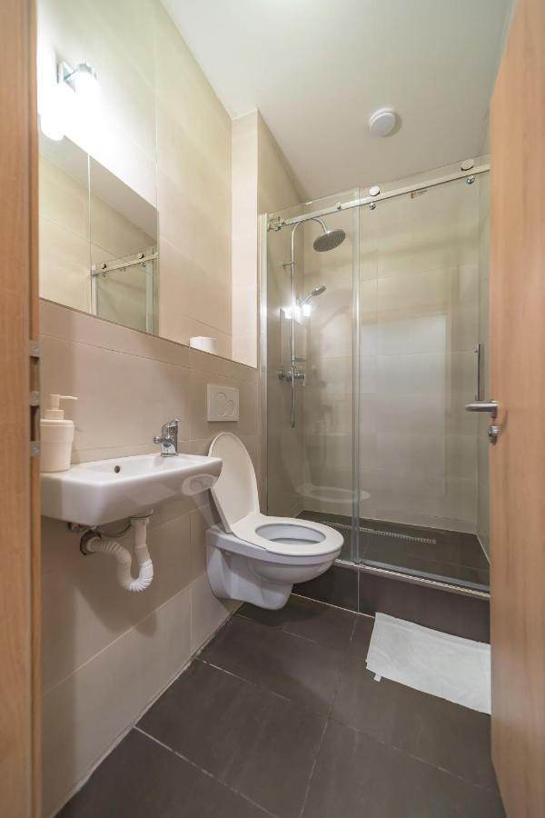 Hostel Orange Прага Екстериор снимка